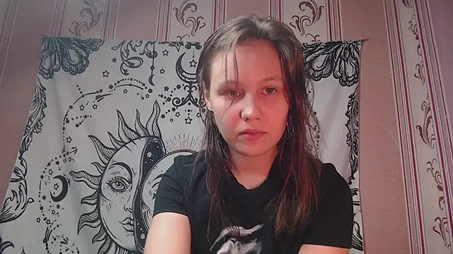 Snapshot of Thighswithspikes chatting on 10.01.25 Thighswithspikes online show from 10.01.25