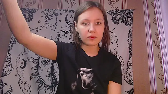 Snapshot of Thighswithspikes chatting on 10.02.25 Thighswithspikes online show from 10.02.25