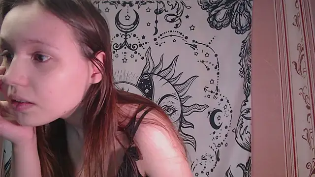 Snapshot of Thighswithspikes chatting on 01.14.26 Thighswithspikes online show from 01.14.26