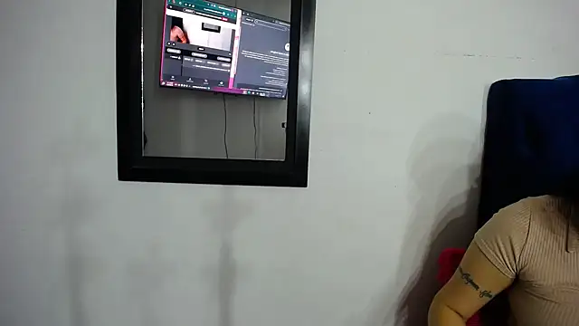 Snapshot of karolay_su chatting on 10.09.25 karolay su online show from 10.09.25