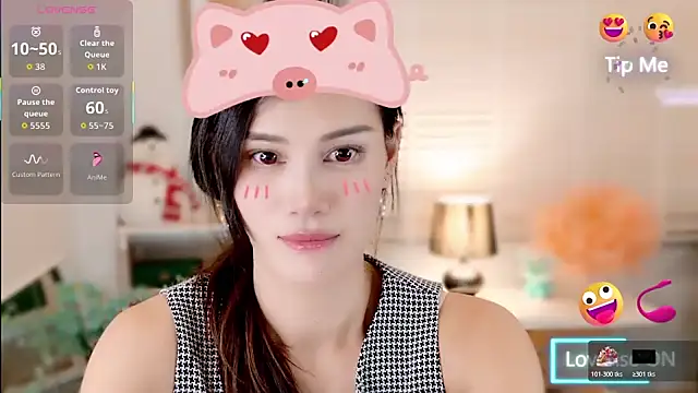 LunaBelle1984 online show from 11.22.25