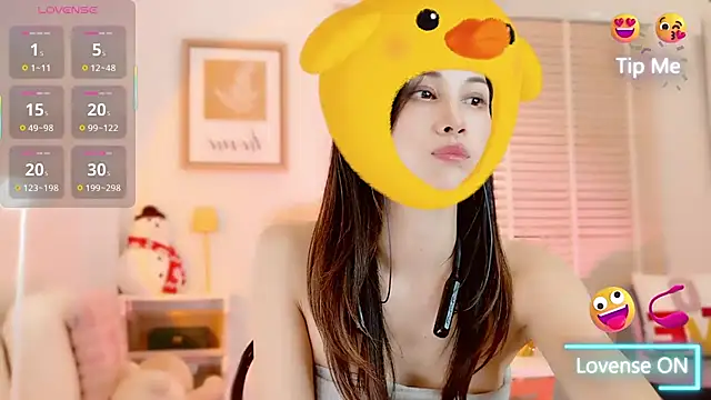 LunaBelle1984 online show from 12.03.25