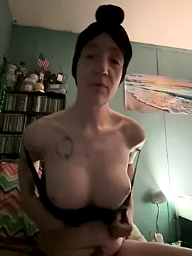 Snapshot of Ts_Mikayla12 chatting on 10.13.25 Ts Mikayla12 online show from 10.13.25