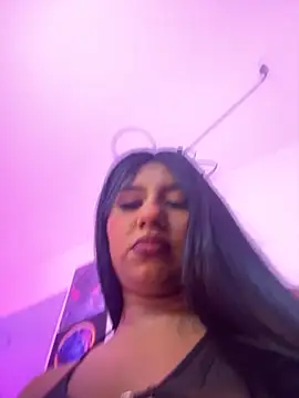 Emmily Vargas online show from 09.20.25