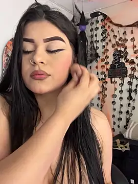 Snapshot of Kariina__69 chatting on 11.02.25 Kariina 69 online show from 11.02.25