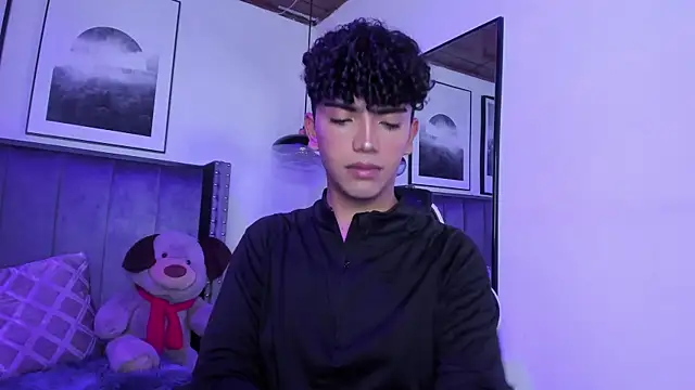 Niick Twink online show from 09.25.25