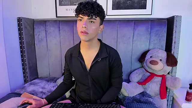 Niick Twink online show from 10.08.25