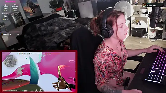 Snapshot of Horny_Makima chatting on 09.11.25 Horny Makima online show from 09.11.25