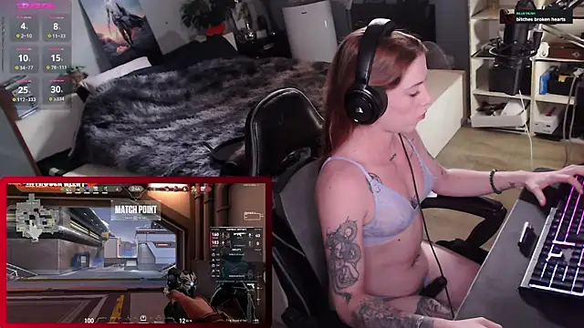 Snapshot of Horny_Makima chatting on 09.20.25 Horny Makima online show from 09.20.25