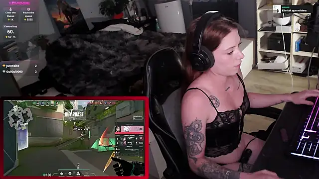 Snapshot of Horny_Makima chatting on 09.21.25 Horny Makima online show from 09.21.25