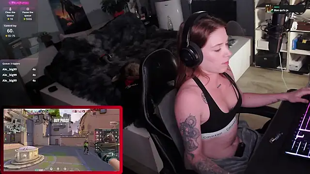 Snapshot of Horny_Makima chatting on 09.24.25 Horny Makima online show from 09.24.25