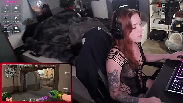 Snapshot of Horny_Makima chatting on 10.03.25 Horny Makima online show from 10.03.25