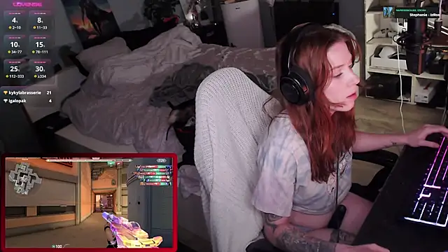 Snapshot of Horny_Makima chatting on 10.25.25 Horny Makima online show from 10.25.25