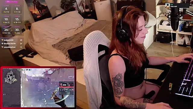 Snapshot of Horny_Makima chatting on 10.26.25 Horny Makima online show from 10.26.25