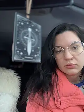 Snapshot of MeekyRich chatting on 12.14.25 MeekyRich online show from 12.14.25