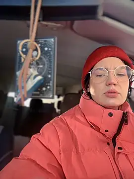 Snapshot of MeekyRich chatting on 02.04.26 MeekyRich online show from 02.04.26