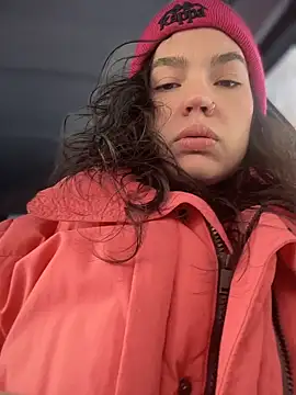 Snapshot of MeekyRich chatting on 03.04.26 MeekyRich online show from 03.04.26