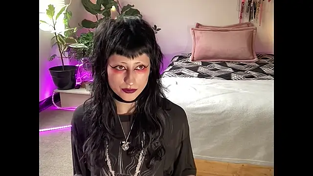 Snapshot of ELENA_UMBRA chatting on 12.15.25 ELENA UMBRA online show from 12.15.25