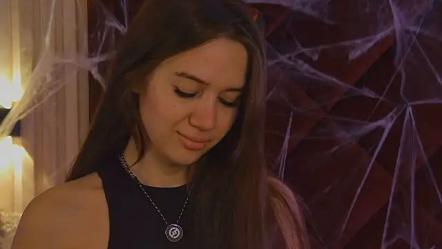 Snapshot of StacyHarland chatting on 10.30.25 StacyHarland online show from 10.30.25