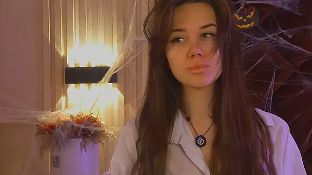 Snapshot of StacyHarland chatting on 11.03.25 StacyHarland online show from 11.03.25