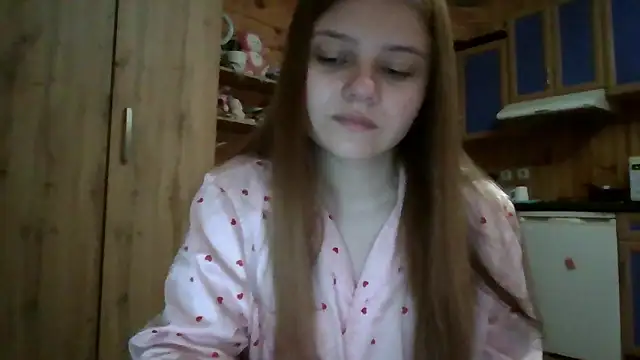 Snapshot of Little_shygirl chatting on 10.22.25 Little shygirl online show from 10.22.25