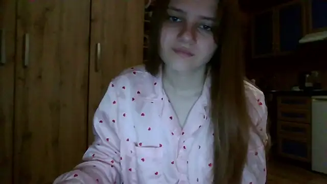 Snapshot of Little_shygirl chatting on 11.03.25 Little shygirl online show from 11.03.25