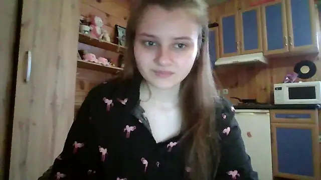 Snapshot of Little_shygirl chatting on 11.23.25 Little shygirl online show from 11.23.25