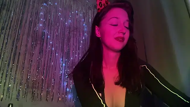 YourTemptation  online show from 12.21.25