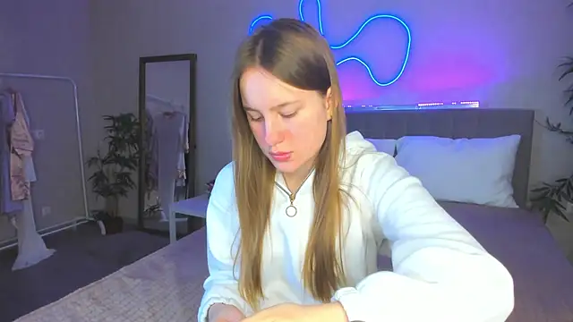 Snapshot of Candy_Cansew chatting on 09.10.25 Candy Cansew online show from 09.10.25