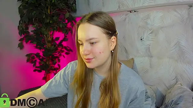 Snapshot of Candy_Cansew chatting on 11.02.25 Candy Cansew online show from 11.02.25