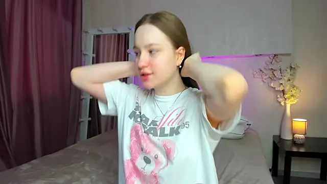 Candy Cansew online show from 04.12.26