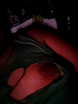 Snapshot of Brown69_guy chatting on 10.21.25 Brown69 guy online show from 10.21.25