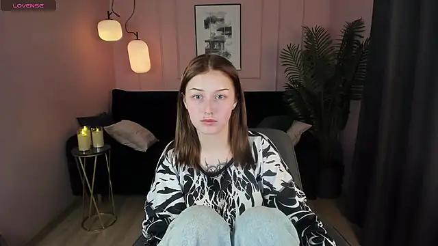 TinaBump online show from 03.23.25