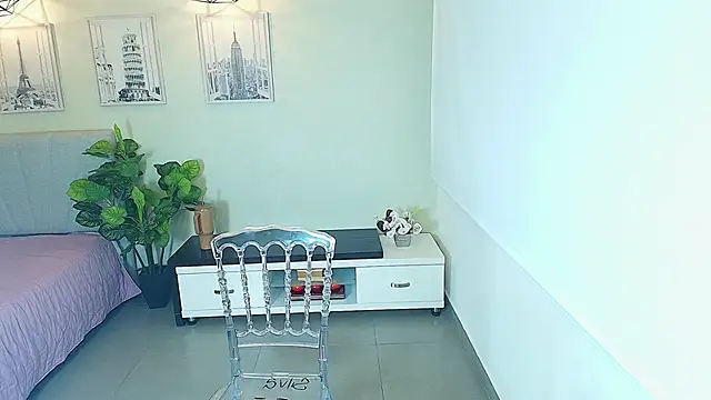  Victoria Collins online show from 09.20.25