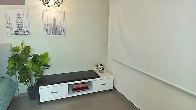  Victoria Collins online show from 09.25.25