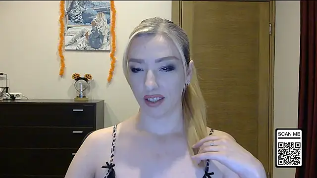 Wild Silk Desire online show from 11.02.25