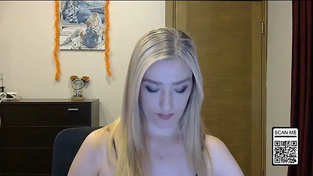 Wild Silk Desire online show from 11.04.25