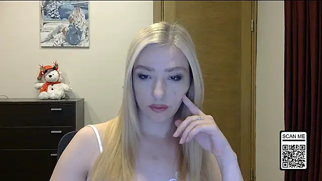 Wild Silk Desire online show from 12.16.25