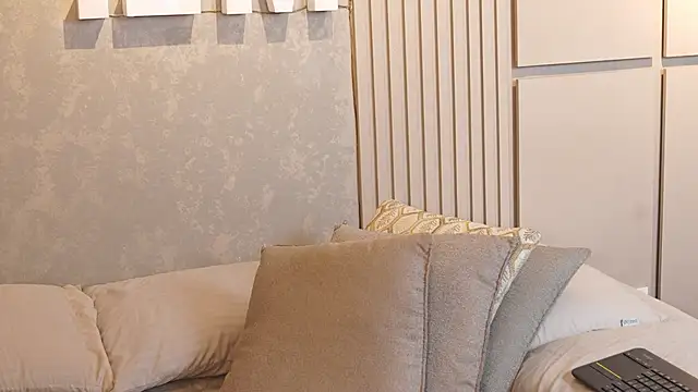 Susan wall online show from 09.17.25