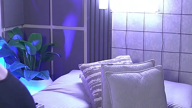 Susan wall online show from 10.06.25