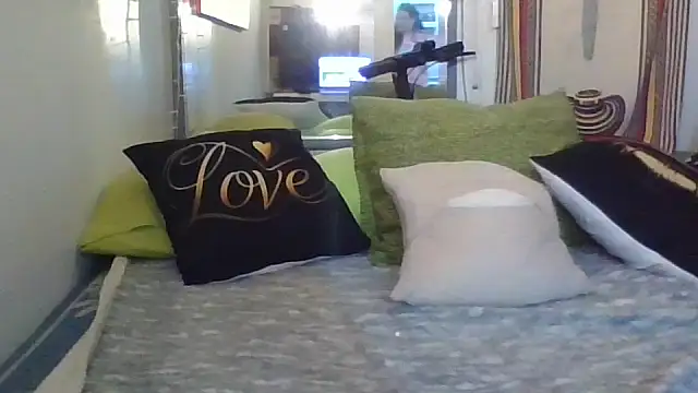 hotCOUPLEPETRA online show from 02.17.26