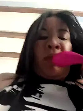 hotCOUPLEPETRA online show from 03.17.26