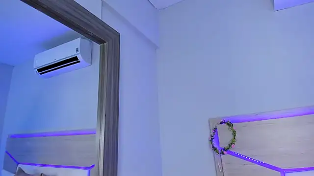 ZoeMorris online show from 11.25.25