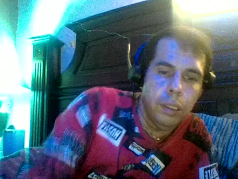 Snapshot of Gc-g chatting on 09.29.25 Gc-g online show from 09.29.25