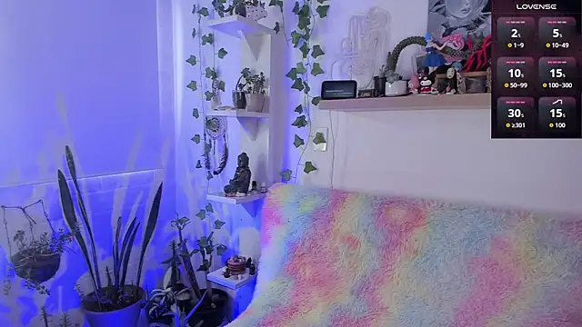 sarahminage  online show from 05.06.26