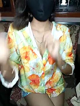 Snapshot of Isha_Sax chatting on 09.26.25 Isha Sax online show from 09.26.25