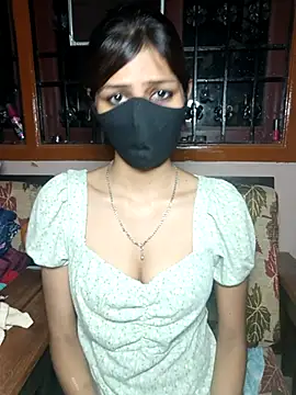 Snapshot of Isha_Sax chatting on 10.02.25 Isha Sax online show from 10.02.25