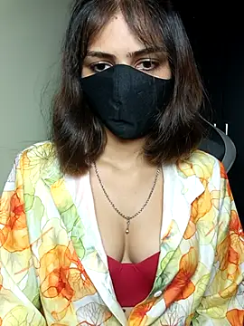 Snapshot of Isha_Sax chatting on 10.13.25 Isha Sax online show from 10.13.25