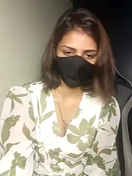 Snapshot of Isha_Sax chatting on 10.14.25 Isha Sax online show from 10.14.25