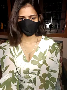 Snapshot of Isha_Sax chatting on 10.14.25 Isha Sax online show from 10.14.25